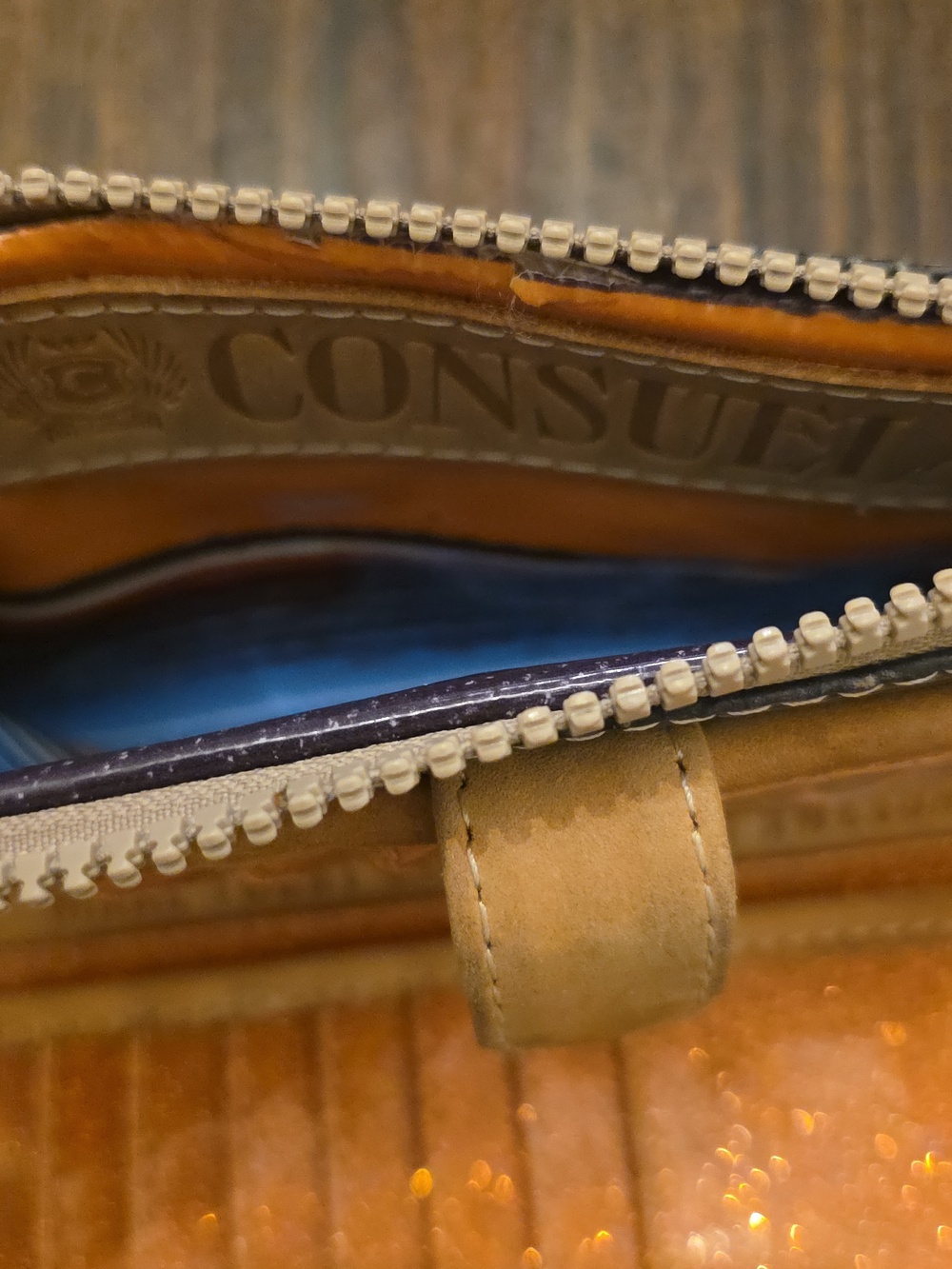Blue Snake-Texture Consuela Tote Bag And Wallet - Picture 9 of 9